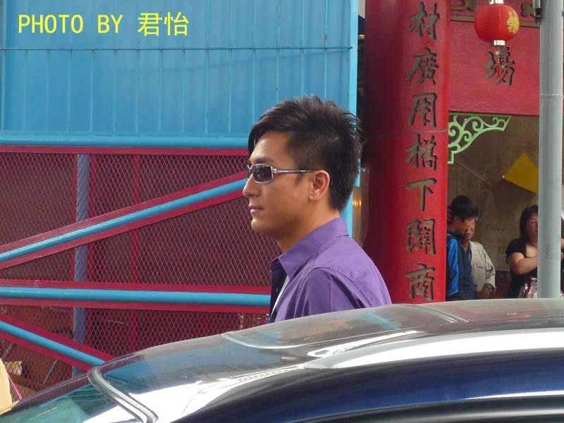 《谈情说案》海报第32张图片