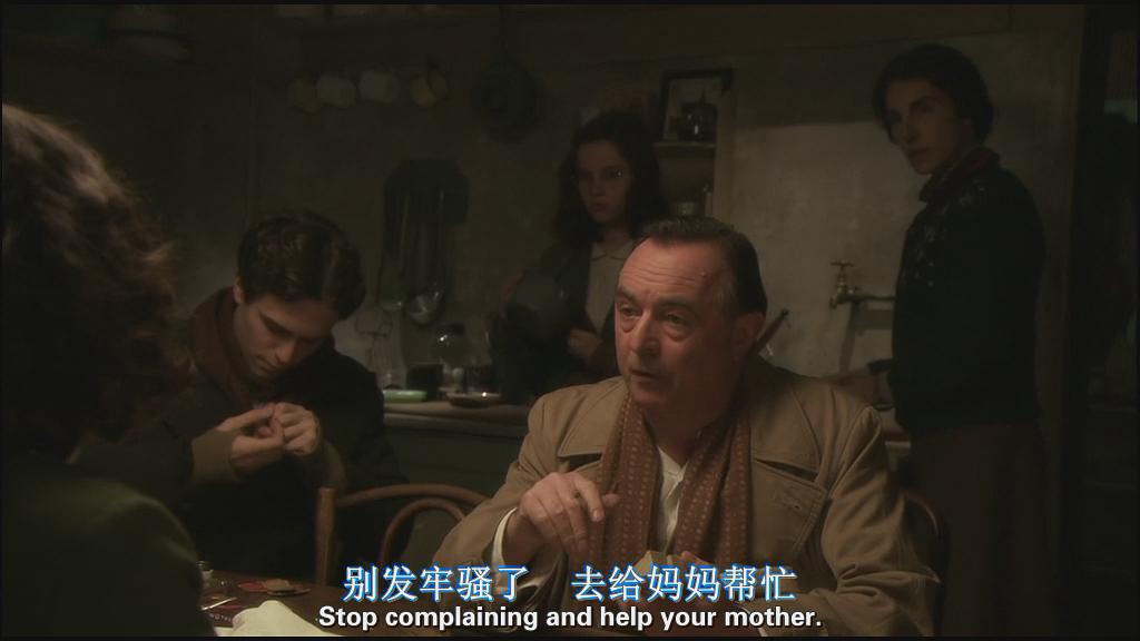 《安妮日记》剧照第20张图片
