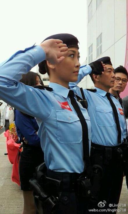 《女警爱作战》剧照第24张图片