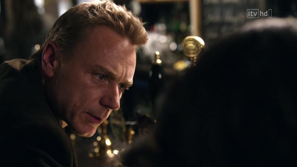 他的台风充满了悲剧的...