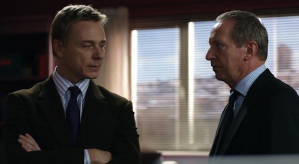 考虑让他加盟皇家律师...