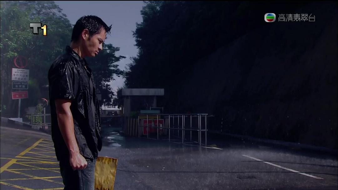 《与敌同行》剧照第25张图片