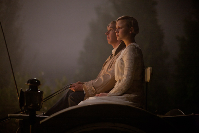 《队列之末》海报第11张图片