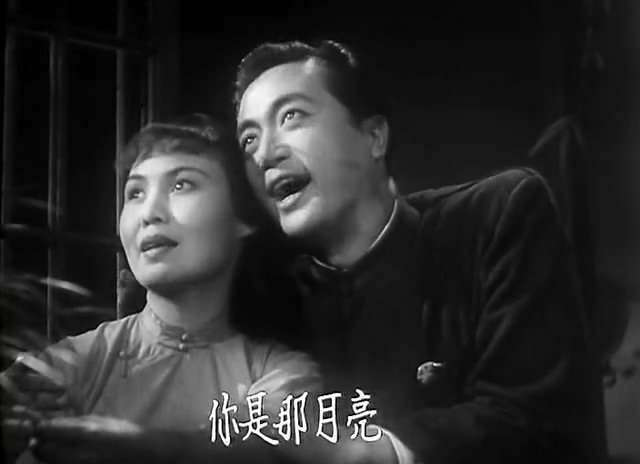 《一江春水向东流》剧照第24张图片