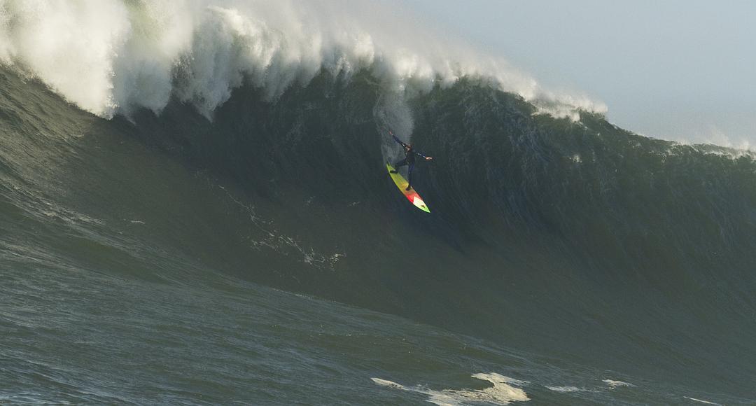 《冲浪英豪》海报