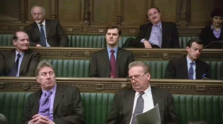 《政局密云》海报第50张图片