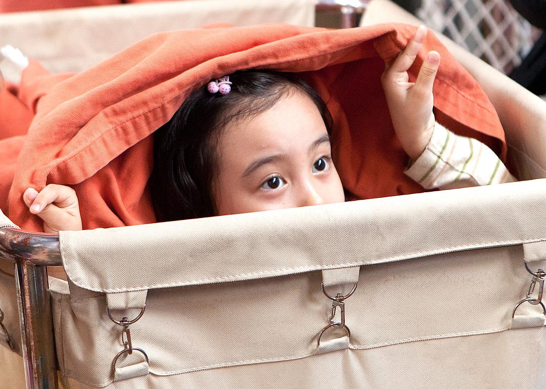 《7号房的礼物》剧照第12张图片