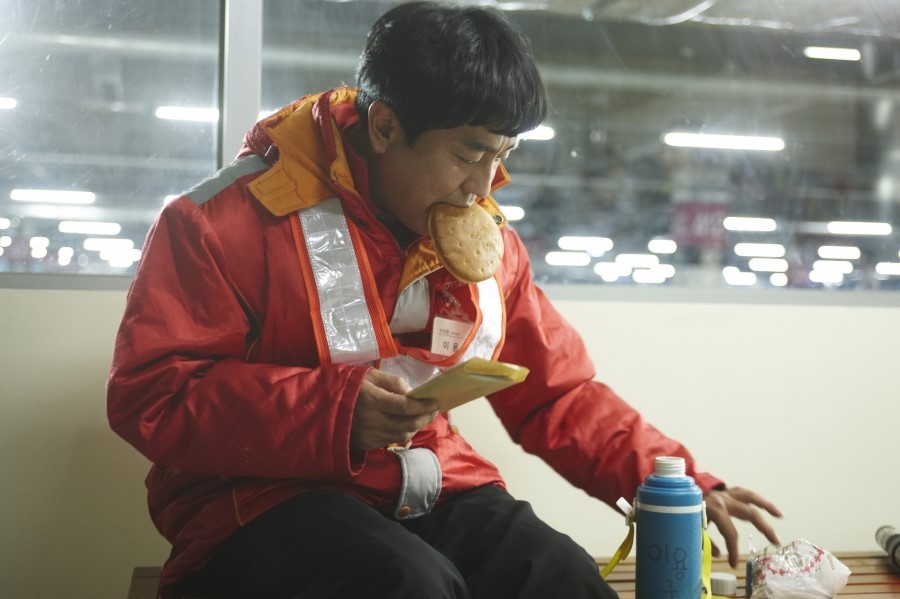 《7号房的礼物》剧照第46张图片