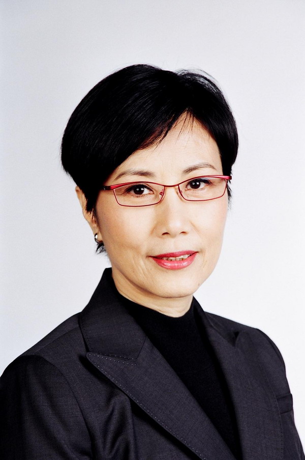 汪明荃饰孙敏仪