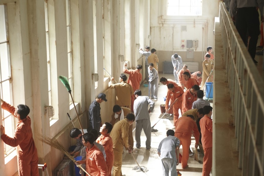 《7号房的礼物》剧照第40张图片