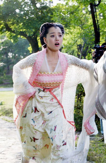 《新醉打金枝》海报第14张图片