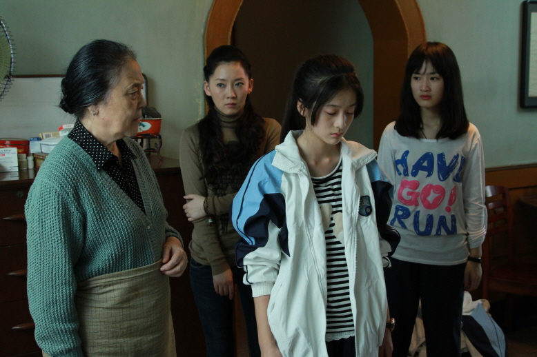 《狗十三》海报第16张图片