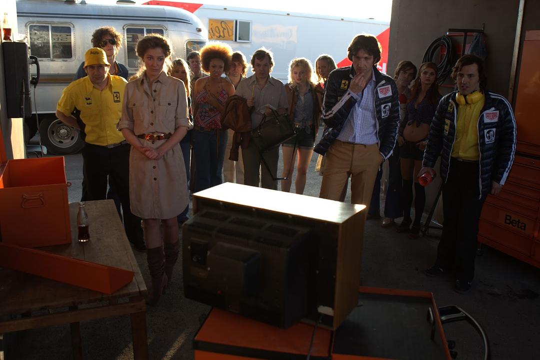 《极速风流》剧照第44张图片