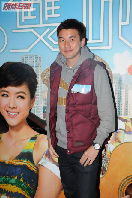 《单恋双城》海报第30张图片