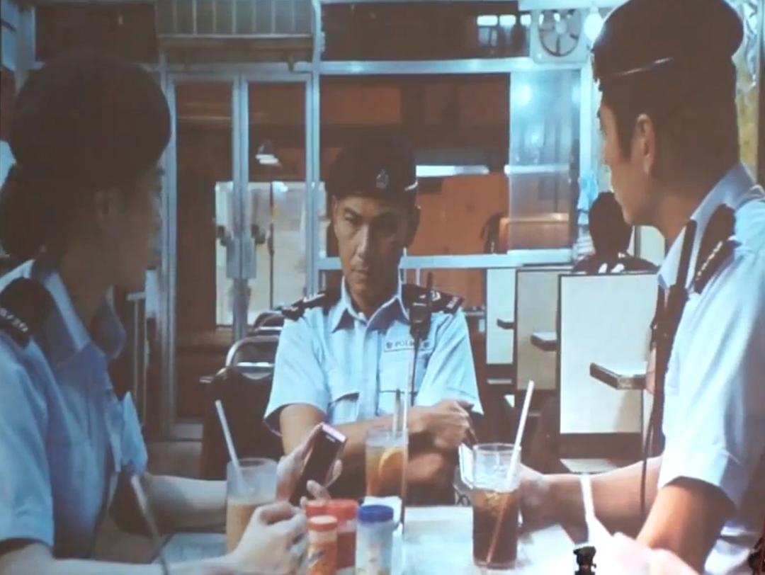 《夜班》海报第38张图片