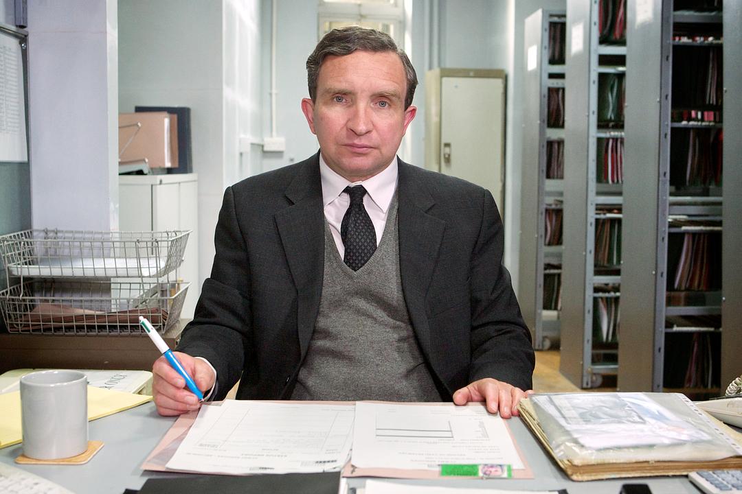 《寂静人生》海报