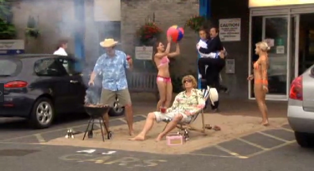 《绿翼第二季》剧照第30张图片