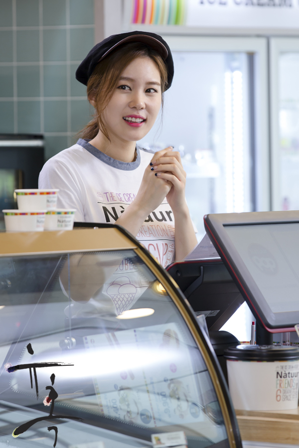 《诱惑》海报第54张图片