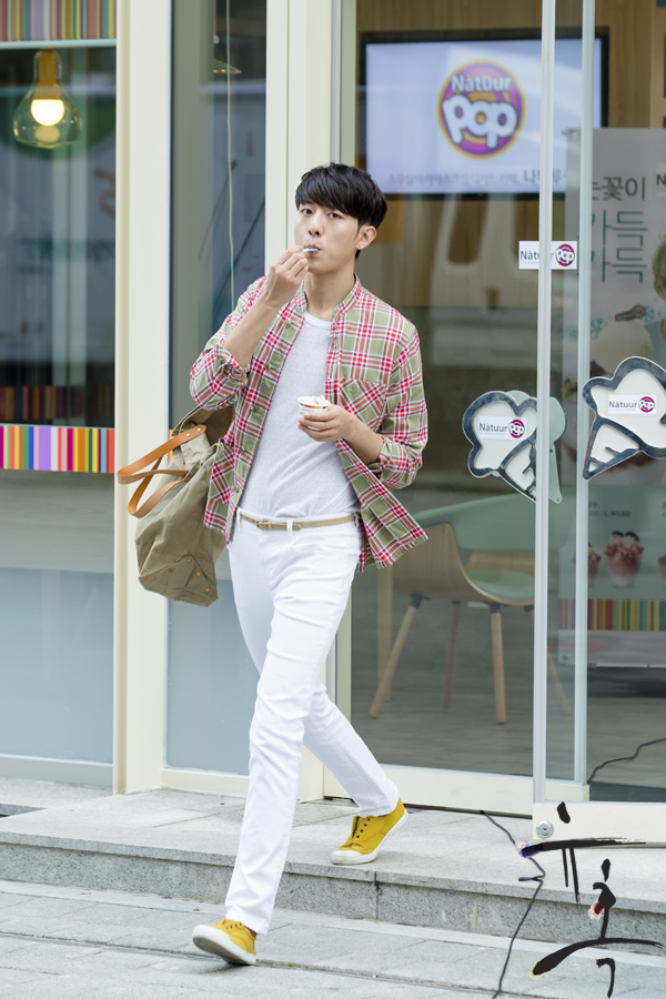 《诱惑》海报第42张图片