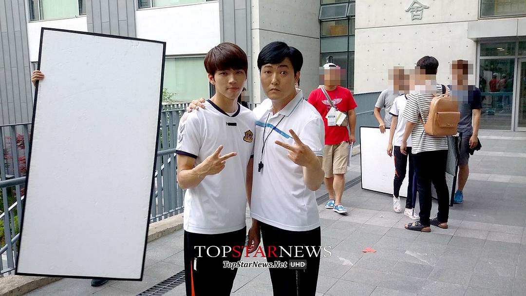 《爱在高中》剧照第52张图片