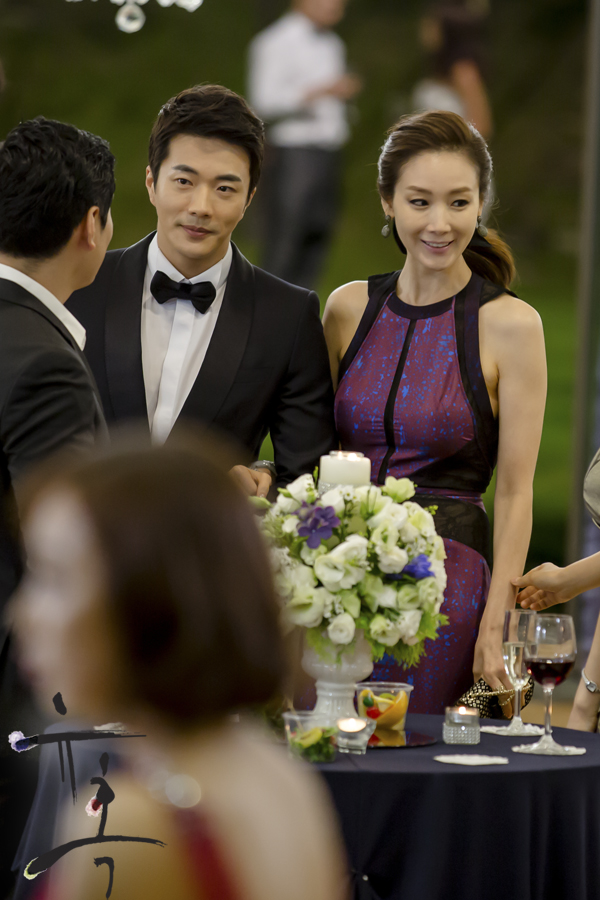 《诱惑》海报第36张图片