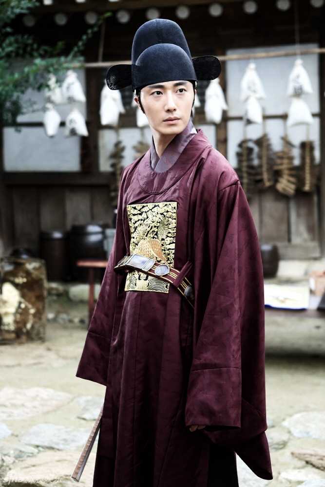 《巡夜人日志》剧照第11张图片