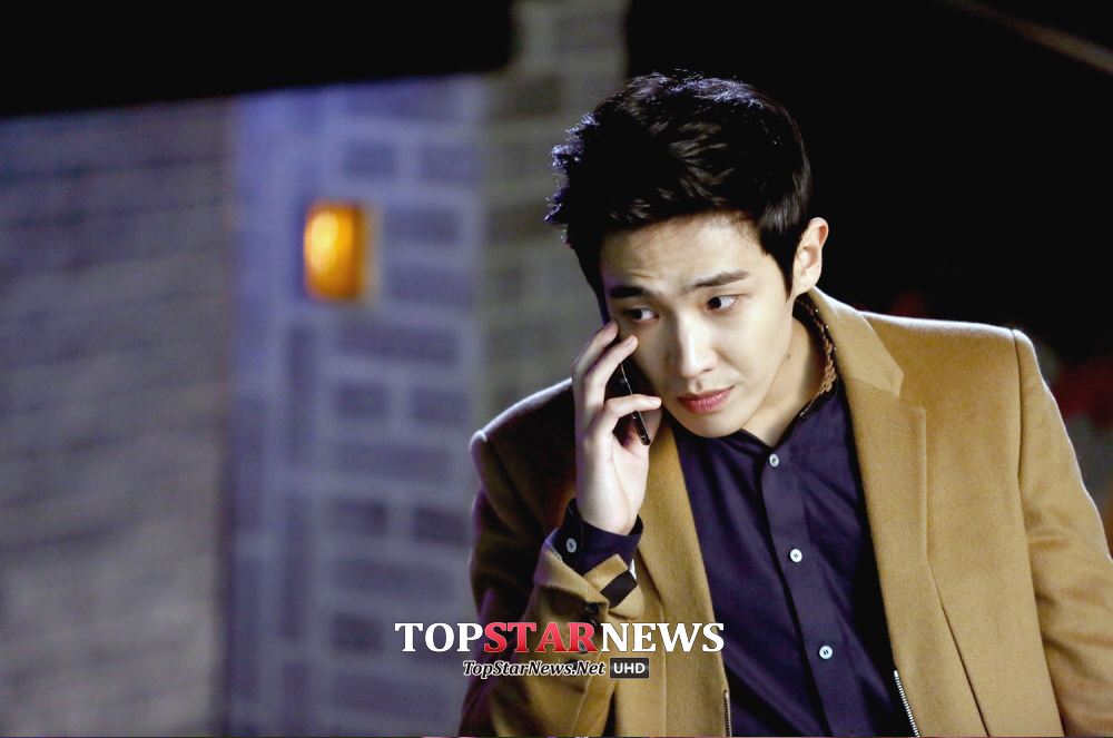 《Mr.Back》海报第44张图片