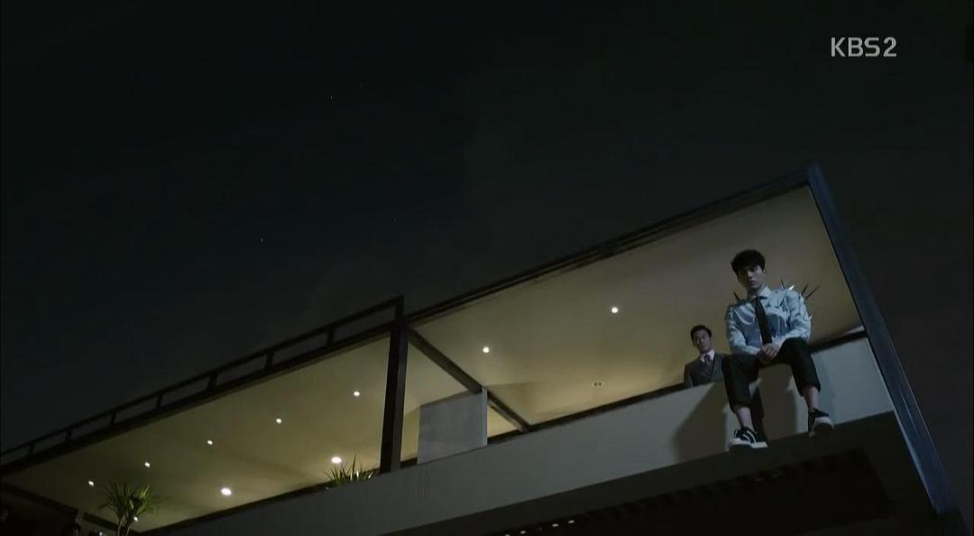 《钢铁人》剧照第59张图片