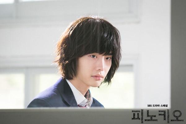 《匹诺曹》海报第46张图片