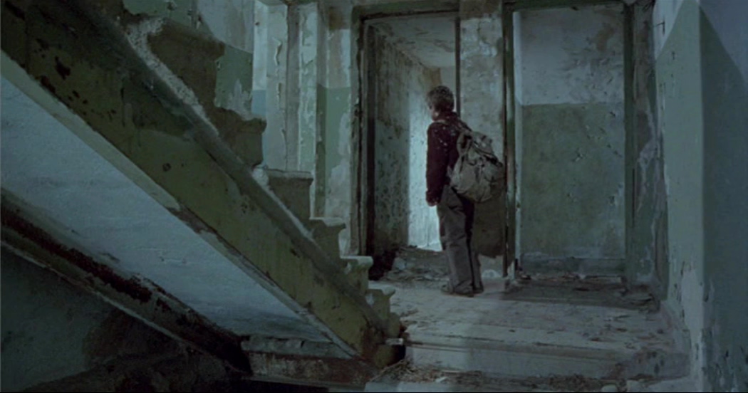 《岸的另一边》剧照第31张图片