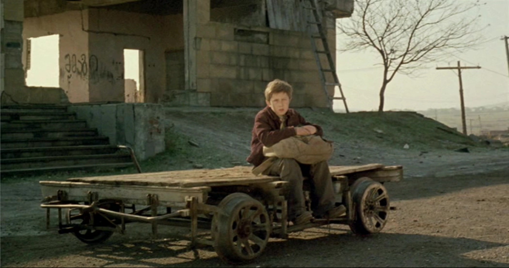 《岸的另一边》剧照第22张图片