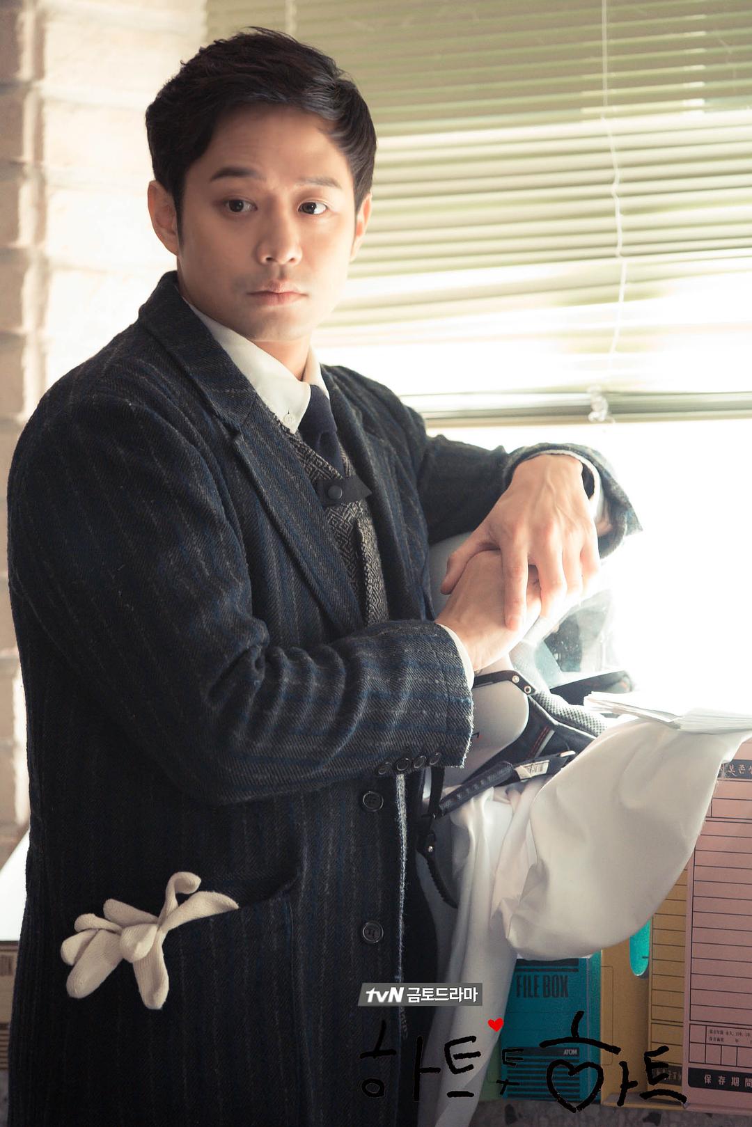 《心连心》剧照第52张图片