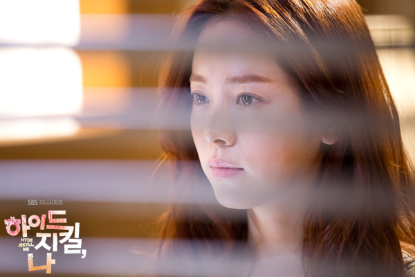 《海德、哲基尔与我》剧照第52张图片