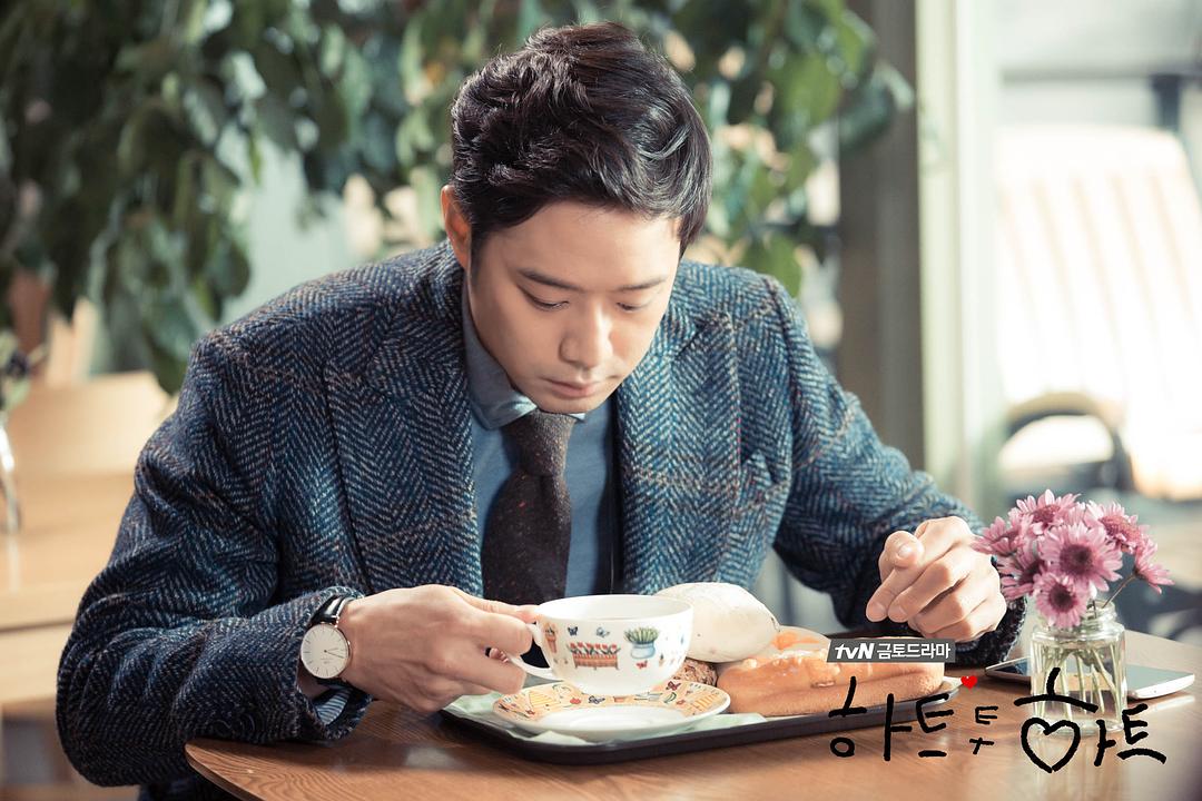 《心连心》剧照第43张图片