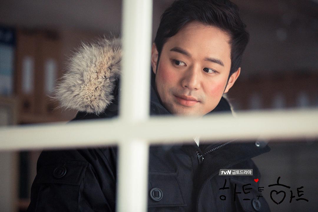 《心连心》剧照第42张图片