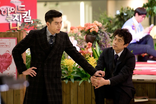 《海德、哲基尔与我》剧照第20张图片