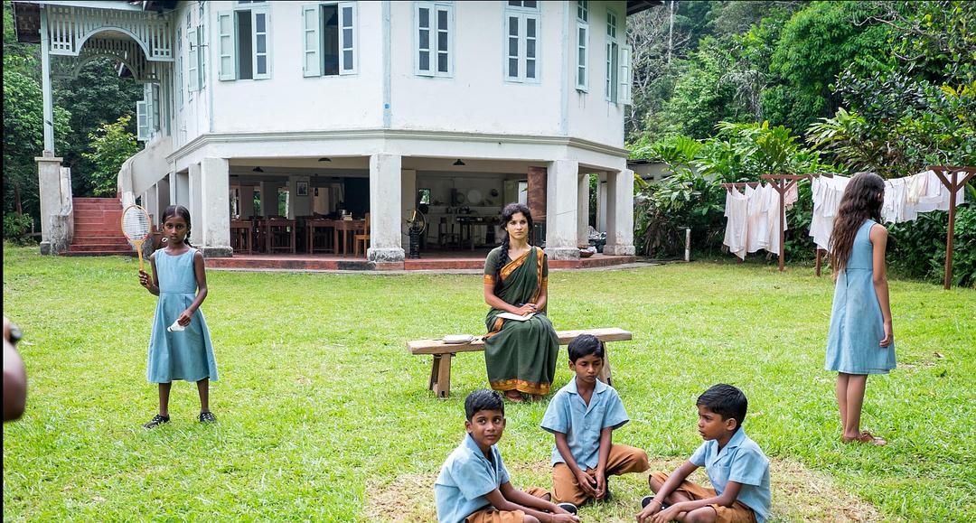 《印度之夏第一季》剧照第28张图片