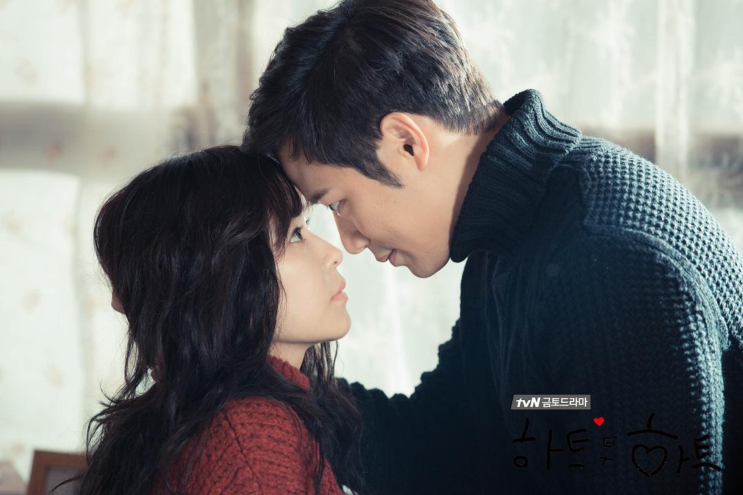 《心连心》剧照第24张图片