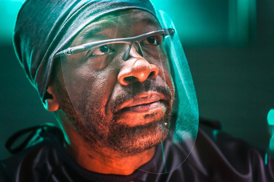 《争分夺秒》剧照第10张图片