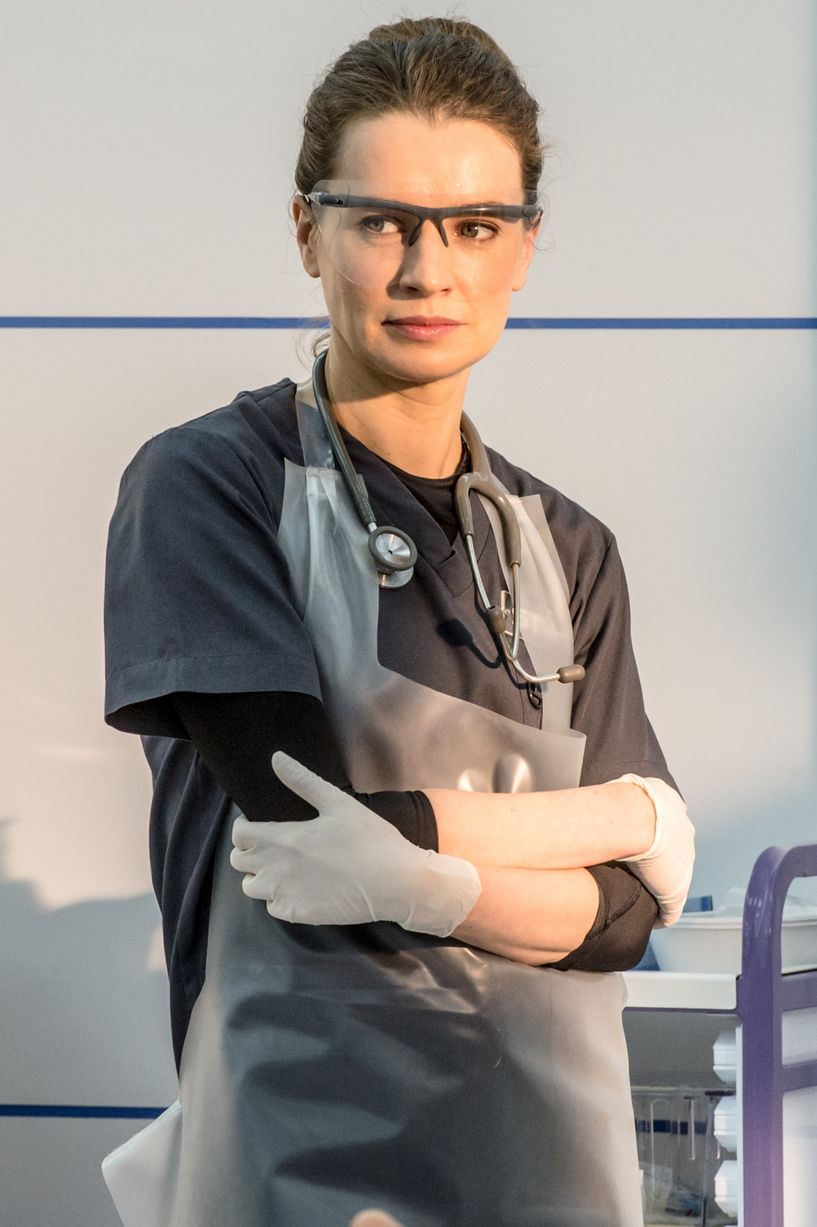 《争分夺秒》剧照第6张图片