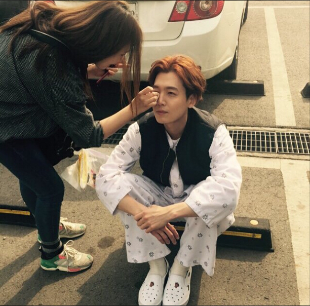 《陷入纯情》剧照第20张图片