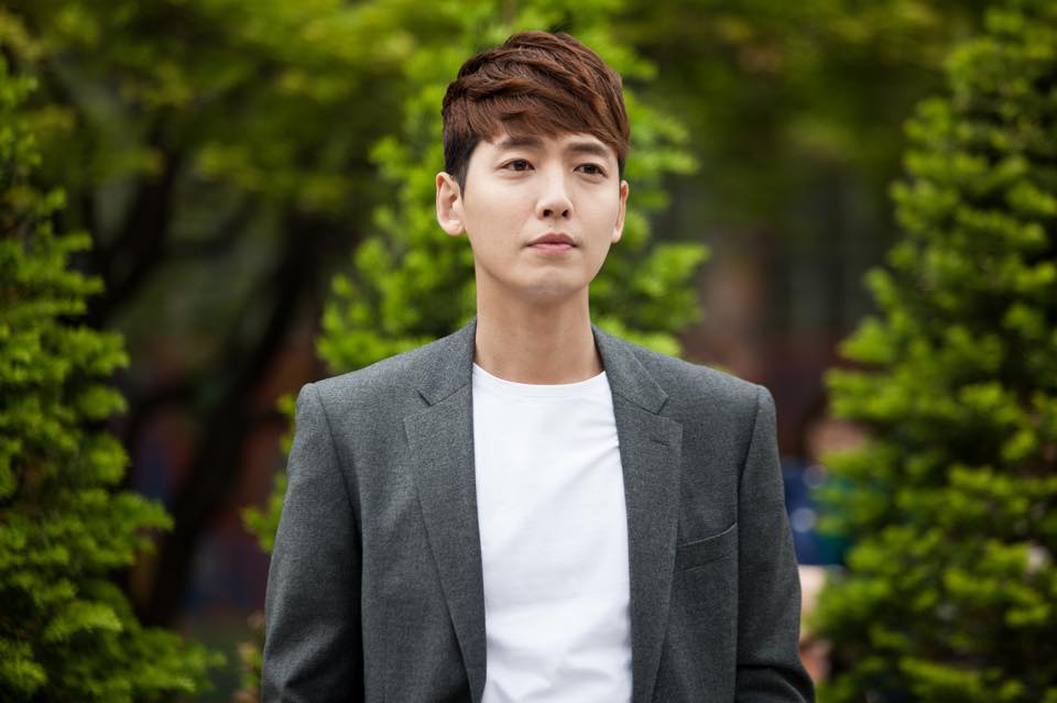 《陷入纯情》剧照第27张图片