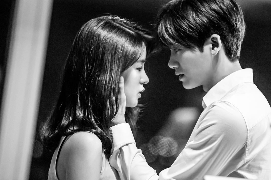 《上流社会》海报第26张图片