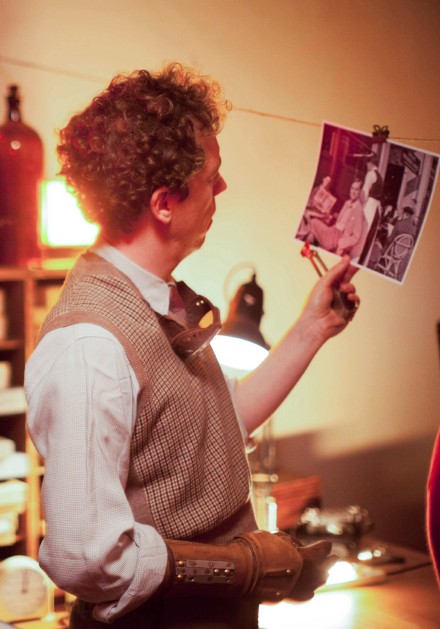 《汤米夫妇探案集》剧照第8张图片