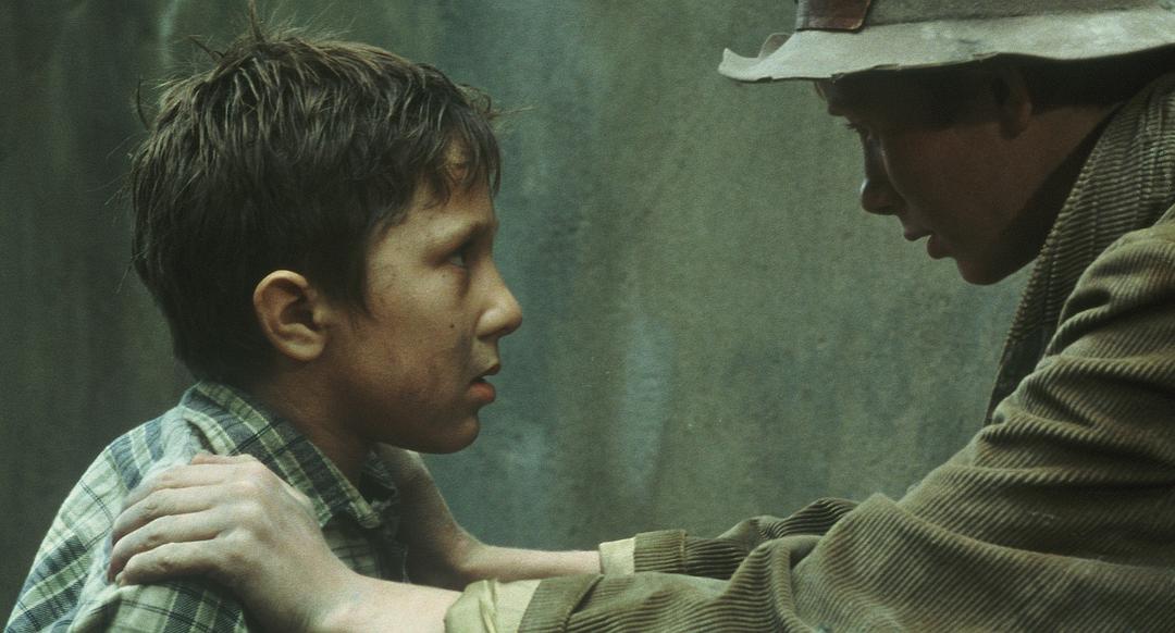 《岸的另一边》剧照第5张图片