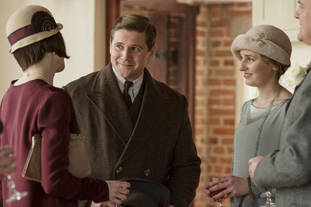 《唐顿庄园第六季》剧照第24张图片