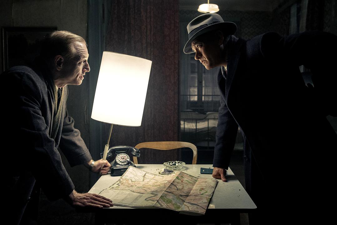 《间谍之桥》海报第13张图片