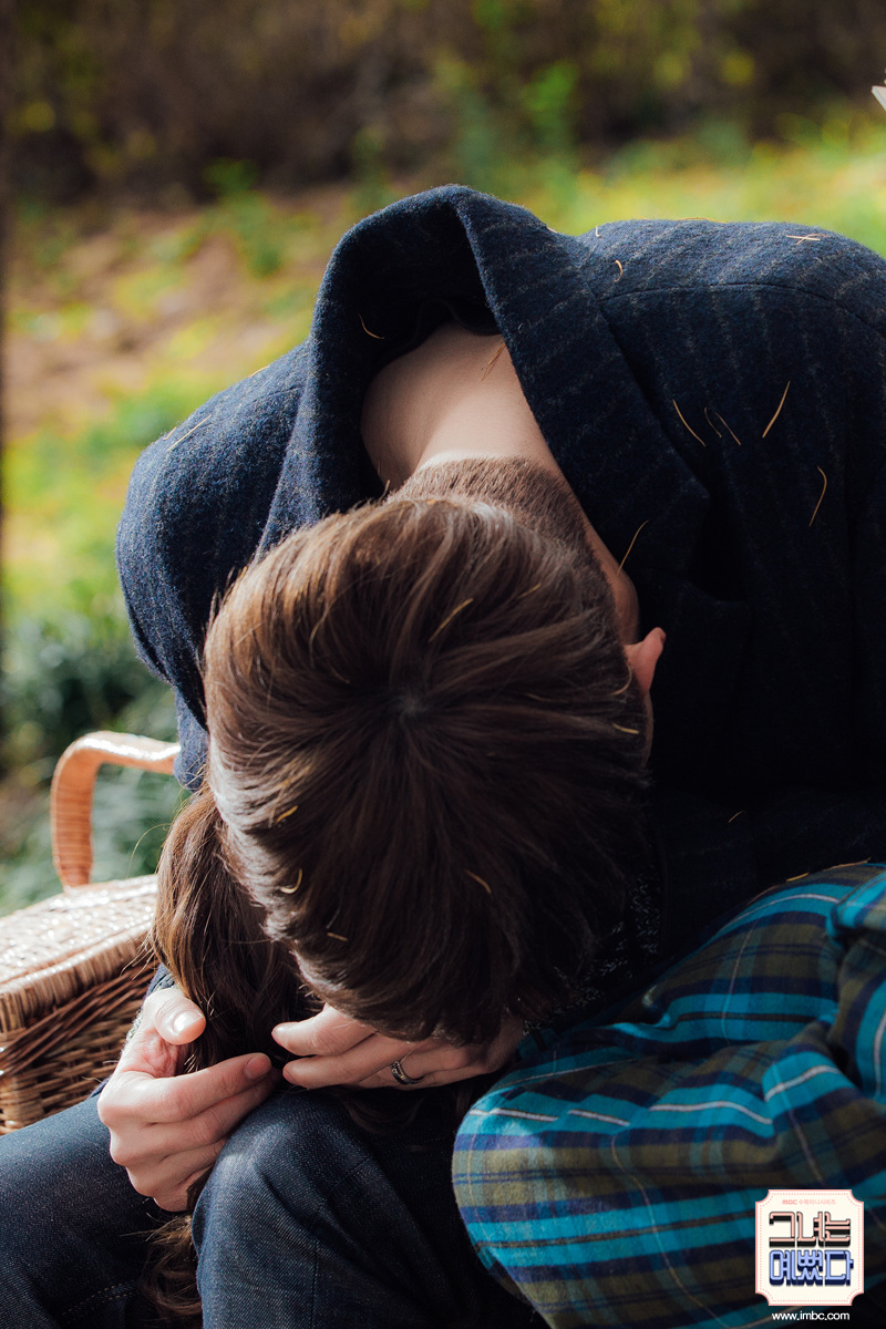 《她很漂亮》剧照第29张图片