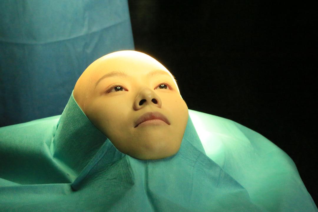 《天才在左疯子在右》剧照第16张图片