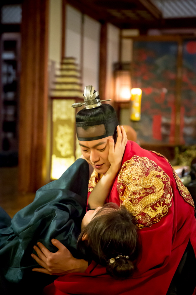 《扑通扑通LOVE》海报